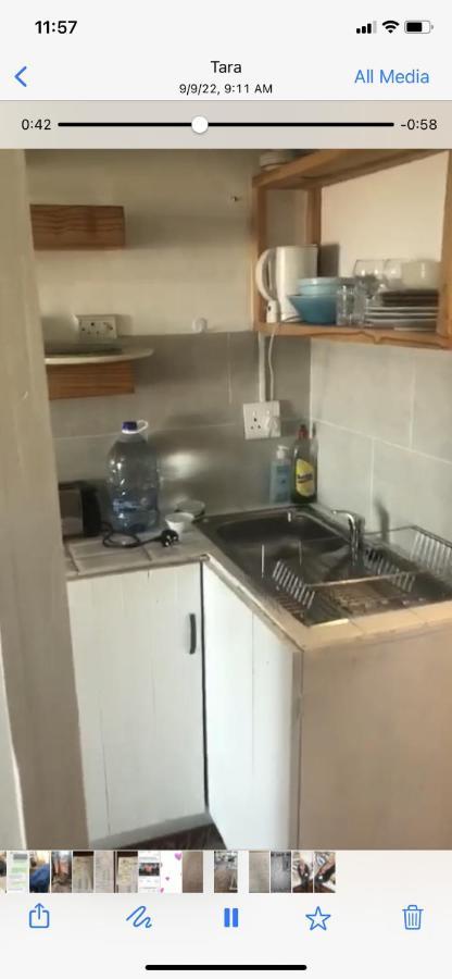 Independent Quaint Flat, Close To Beach Kapstadt Exterior foto